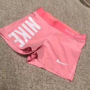 Nike Pro Woman’s 3” Compression training shorts S
